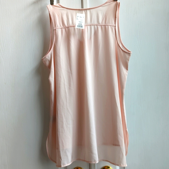 🌸Light Pink Tank Top Blouse🌸 - Picture 5 of 5